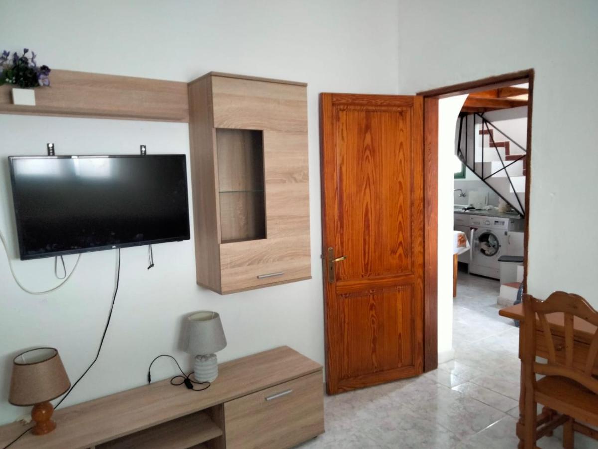 Casa Antonia Reyes, A La Sombra De Famara Munique Exterior foto