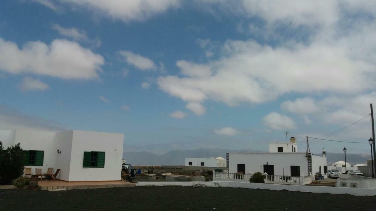 Casa Antonia Reyes, A La Sombra De Famara Munique Exterior foto